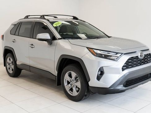 Used 2025 Toyota RAV4 XLE image 7