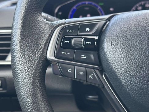 Used 2021 Honda Accord EX image 31