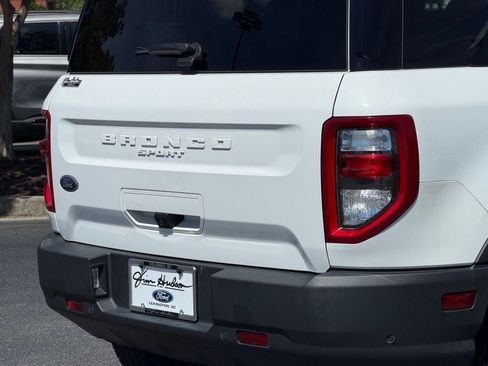 Certified 2023 Ford Bronco Sport Outer Banks w/ Tech Package AWD/4WD image 11