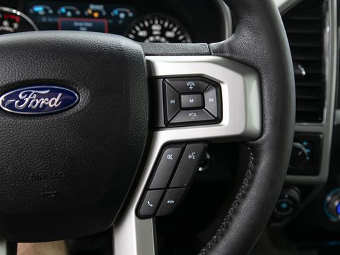 Used 2019 Ford F150 Lariat w/ Equipment Group 502A Luxury AWD/4WD image 28