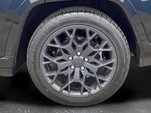 Used 2023 Jeep Grand Cherokee L Summit image 43