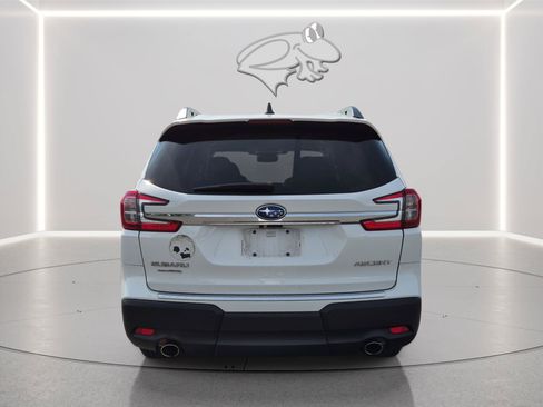 Used 2023 Subaru Ascent Premium w/ Convenience Package AWD/4WD image 4