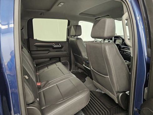 Used 2023 Chevrolet Silverado 1500 LTZ AWD/4WD image 31