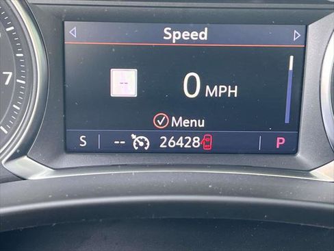 Used 2023 GMC Terrain SLE w/ Driver Convenience Package image 28