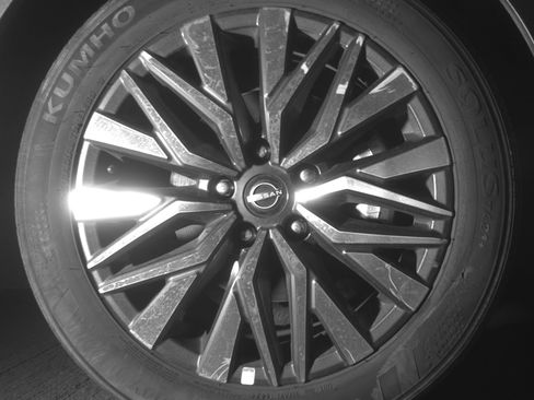 Used 2025 Nissan Altima 2.5 SV FWD image 13