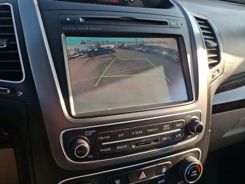 Used 2014 Kia Sorento EX w/ EX V6 Touring Package image 18