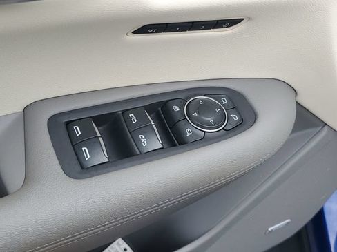 Certified 2024 Cadillac XT5 Premium Luxury w/ LPO, Floor Liner Package AWD/4WD image 11
