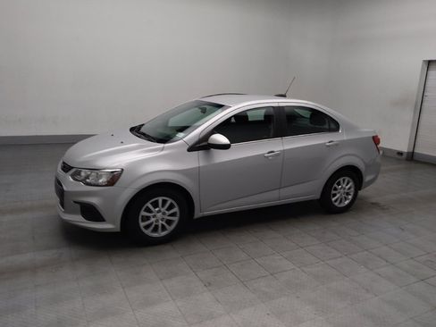Used 2019 Chevrolet Sonic LT w/ Convenience Package image 2