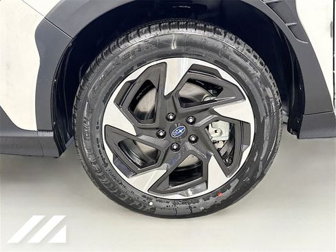 Certified 2025 Subaru Crosstrek 2.5i Limited w/ Popular Package #3A image 31