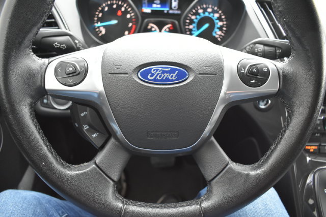Used 2016 Ford Escape Titanium AWD/4WD image 23