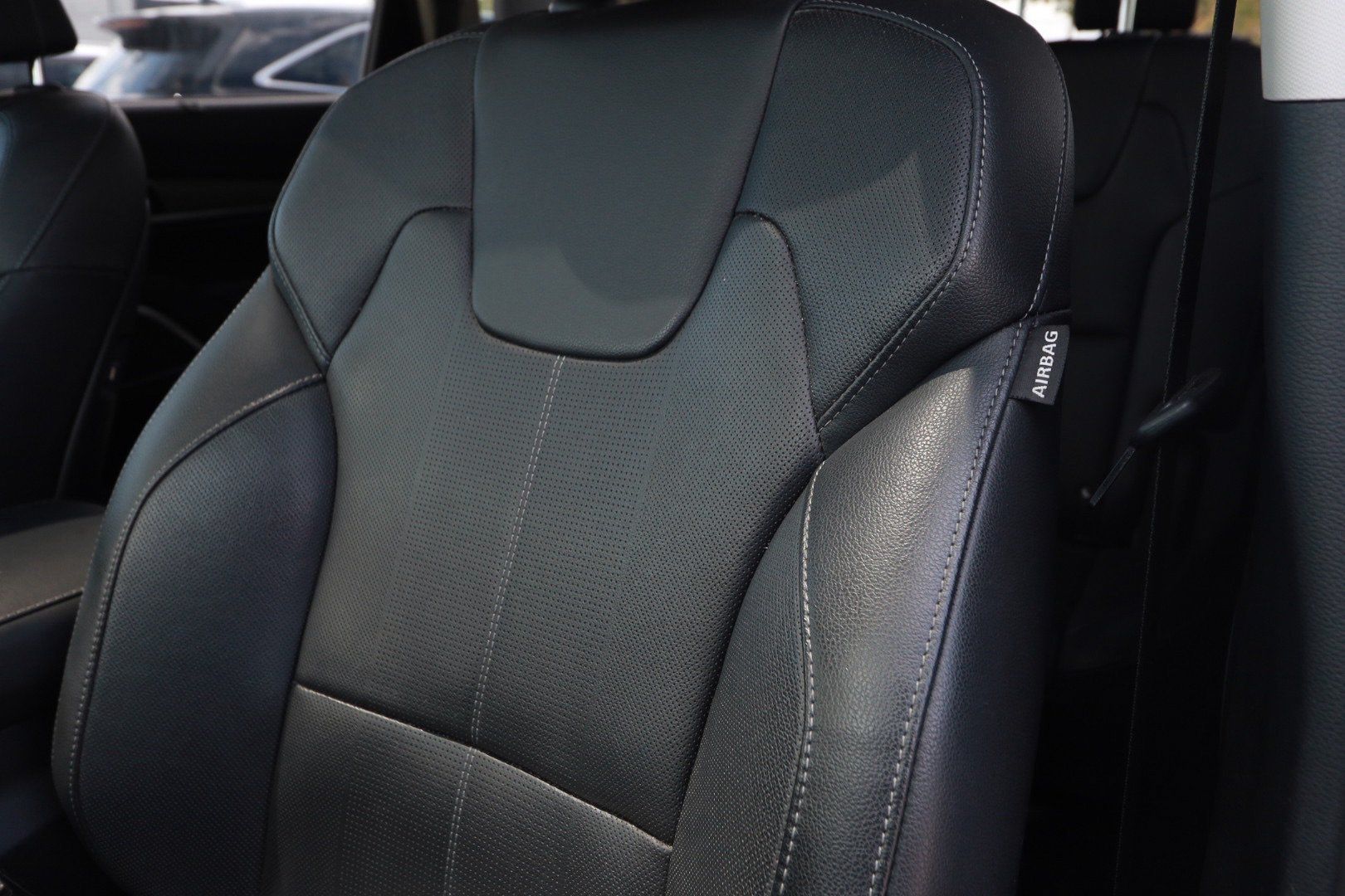 Used 2022 Kia Telluride EX w/ EX Premium Package FWD image 20