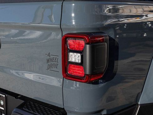 New 2026 Jeep Gladiator Sport AWD/4WD image 31