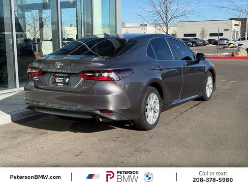 Used 2023 Toyota Camry LE image 5