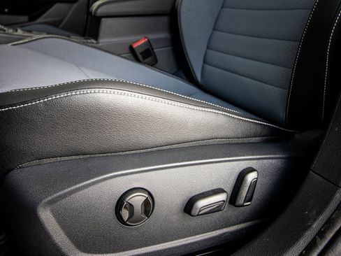 New 2026 Volkswagen Jetta SE image 30