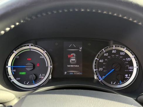 Used 2021 Toyota Highlander LE FWD image 21