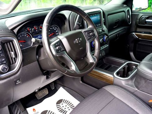 Used 2021 Chevrolet Silverado 1500 RST AWD/4WD image 9