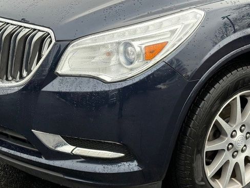 Used 2016 Buick Enclave Leather image 11