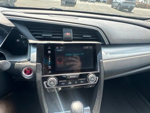 Used 2016 Honda Civic Touring image 23