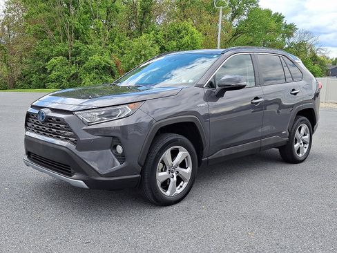 Certified 2020 Toyota RAV4 Limited w/ All Weather Liner Package AWD/4WD image 3
