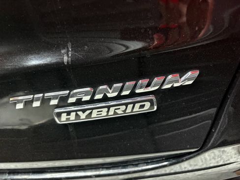 Used 2020 Ford Fusion Titanium image 28