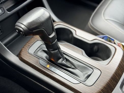 Used 2020 GMC Canyon Denali image 18