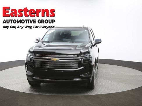 Used 2024 Chevrolet Suburban Premier RWD image 57