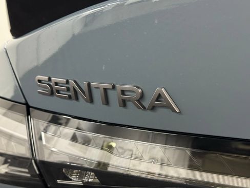 Used 2026 Nissan Sentra SR w/ SR Premium Package FWD image 8