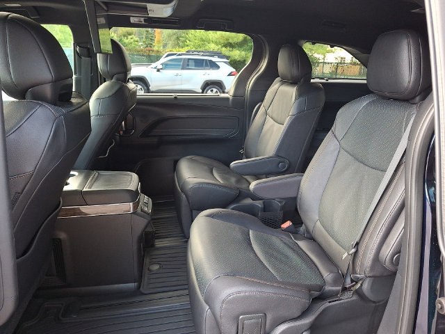 Certified 2026 Toyota Sienna Platinum AWD/4WD image 10