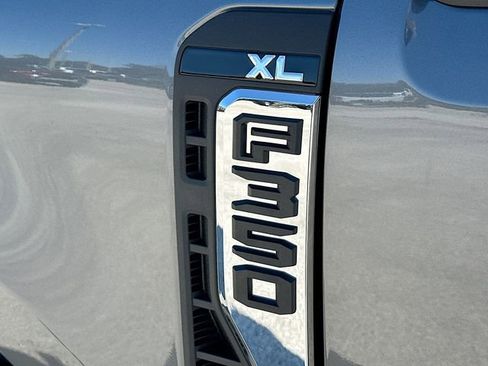 New 2026 Ford F350 XL w/ FX4 Off-Road Package image 17