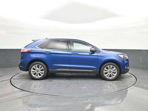 Used 2022 Ford Edge Titanium image 9