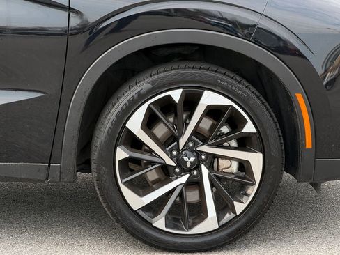 Used 2024 Mitsubishi Outlander SE image 7