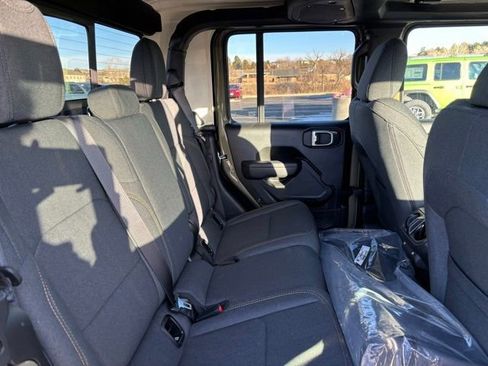 New 2026 Jeep Gladiator Sport AWD/4WD image 23
