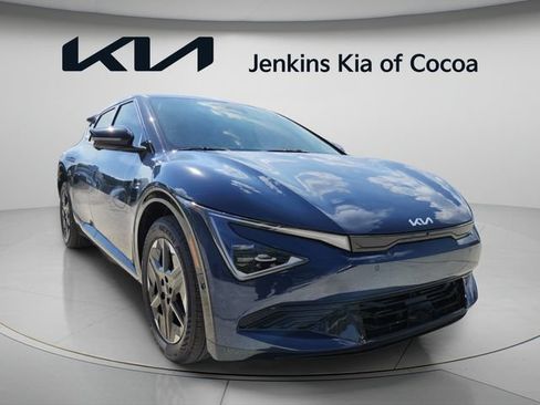 New 2026 Kia EV6 Wind RWD image 12
