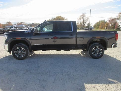 New 2026 GMC Sierra 3500 SLE w/ SLE Value Package AWD/4WD image 9