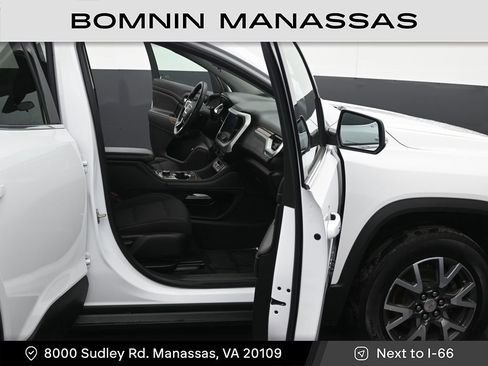 Used 2023 GMC Acadia SLE w/ Driver Convenience Package AWD/4WD image 9