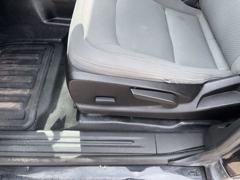 Used 2020 Chevrolet Colorado W/T RWD image 10