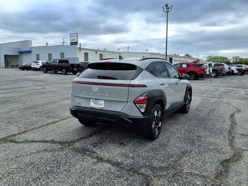 Used 2025 Hyundai Kona SEL FWD image 24