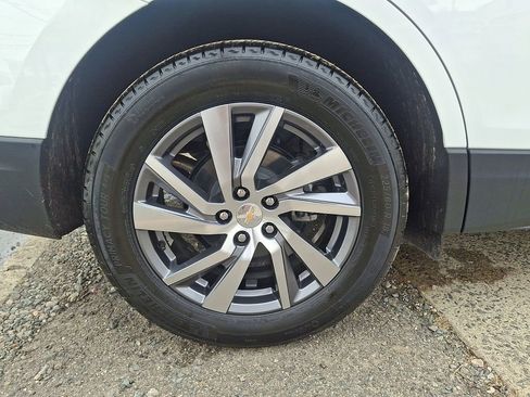 Used 2023 Chevrolet Equinox Premier image 33