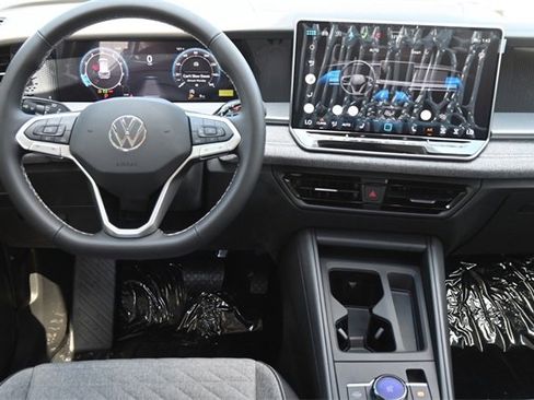 New 2025 Volkswagen Tiguan S image 8