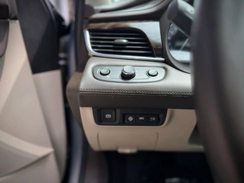 Used 2018 Buick LaCrosse Premium w/ Driver Confidence Package #2 FWD image 8