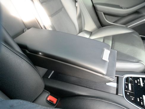 Used 2019 Porsche Panamera GTS image 51