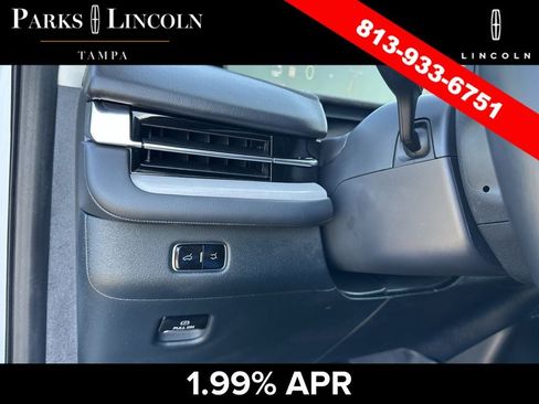 Certified 2025 Lincoln Navigator Reserve AWD/4WD image 33