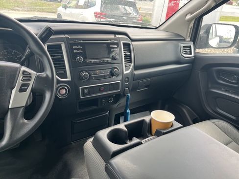 Used 2017 Nissan Titan S RWD image 27