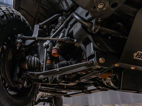 Used 2025 GMC Sierra 2500 SLT image 14