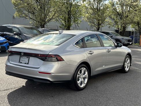 Certified 2025 Honda Accord LX image 24