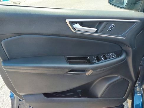 Used 2017 Ford Edge SEL w/ Equipment Group 201A FWD image 10