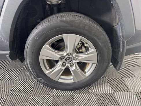 Used 2024 Toyota RAV4 XLE w/ Convenience Package FWD image 13