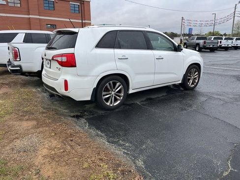 Used 2014 Kia Sorento SX w/ 3rd Row Package image 2