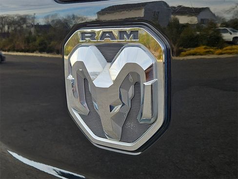 Used 2021 RAM 1500 Big Horn image 28