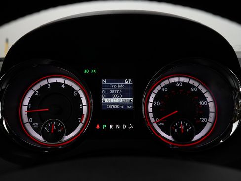 Used 2019 Dodge Grand Caravan SXT w/ Blacktop Package FWD image 29
